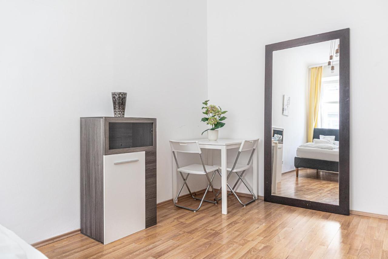 Central Belvedere 3Br Shared Apartment - 12 Min From City Center Wien Exteriör bild